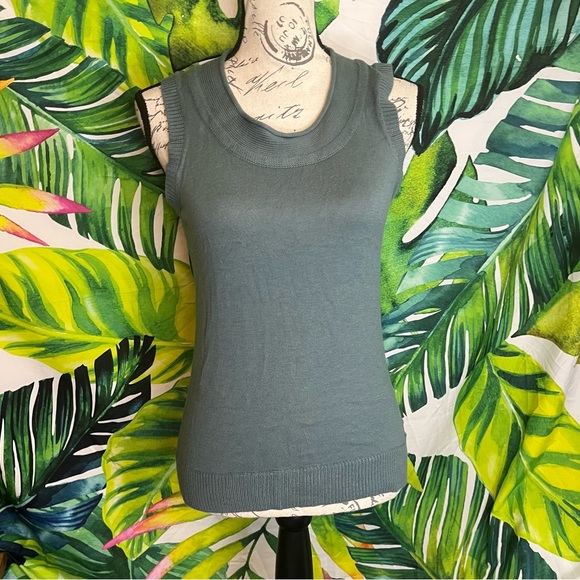 Adrianna Papell Green Small Tight Knit Ribbed Hem Sleeveless Office Sweater - Picture 1 of 13